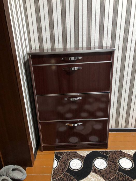 Шкаф для обуви коричневый