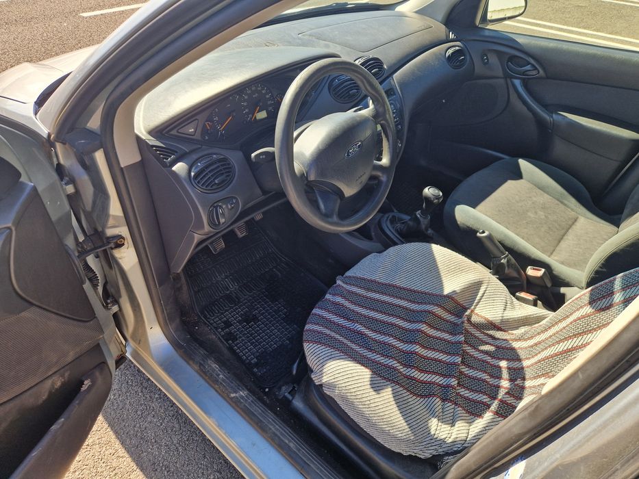Ford Focus 1.4 benzina
