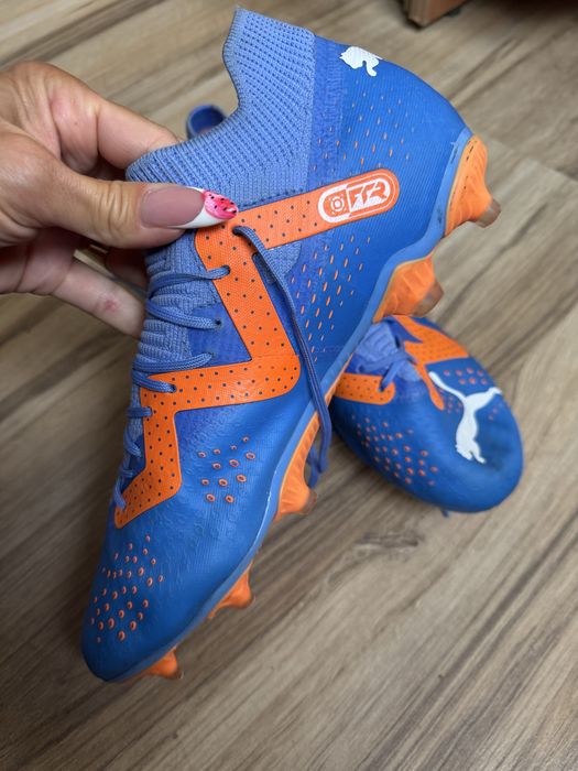 Оригинални футболни обувки сини PUMA Futurе FG/AG ! 41 н