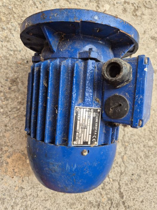 Motor electric ca nou
