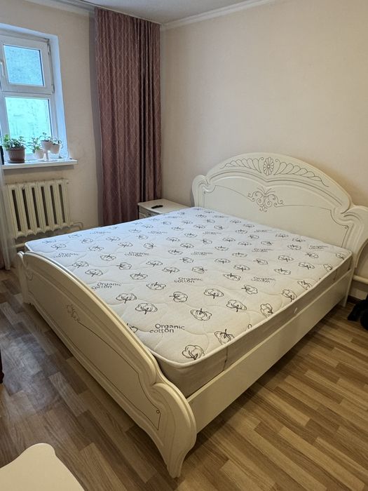 Новый Спальный гарнитур, 2 тумба, зеркало с камодом, шкаф, кровать.