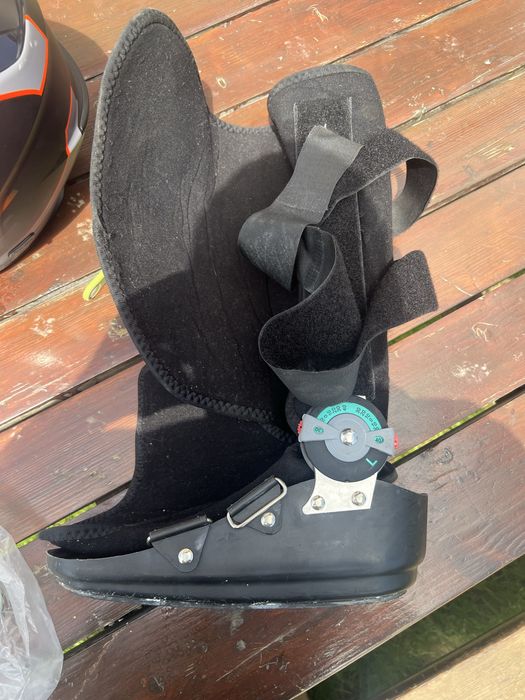 Vand orteza pentru glezna