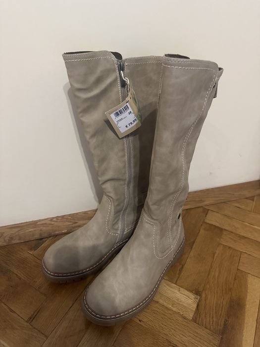 Ватирани ботуши нови