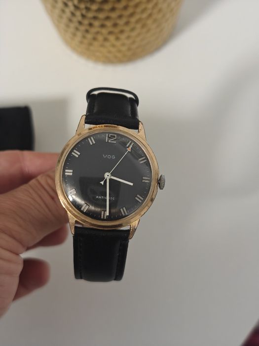 Ceas vintage VOG antichoc