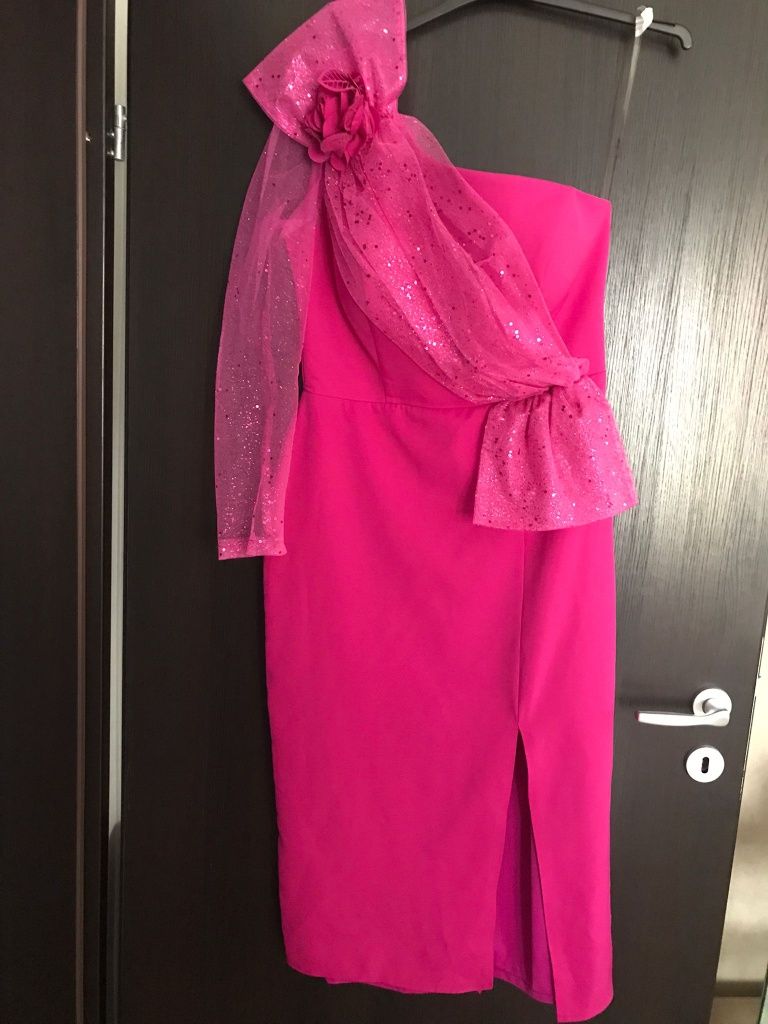 Rochie Fucsia! Mărimea 42!