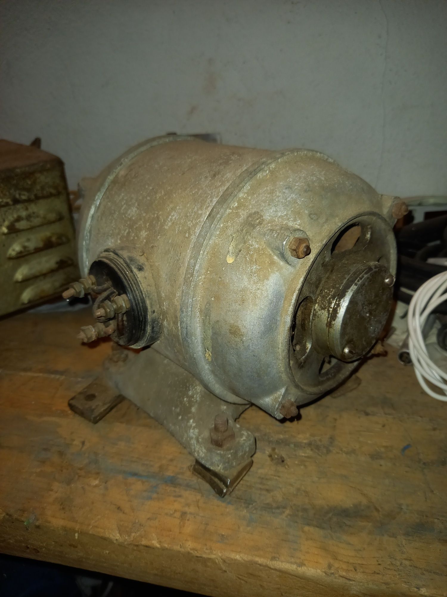 Motor electric pentru circular 380v ars defect