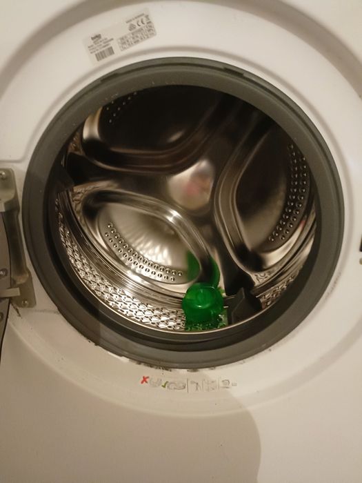 Vând mașina de spălat beko