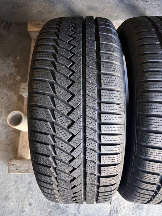 2 anvelope iarna ca NOI , 235/55/17 , Continental , 8 mm