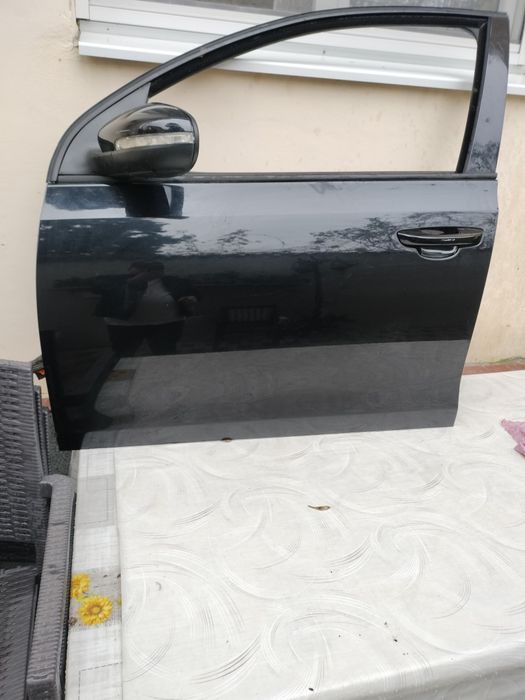 Ușa golf 6 neagră partea stângă