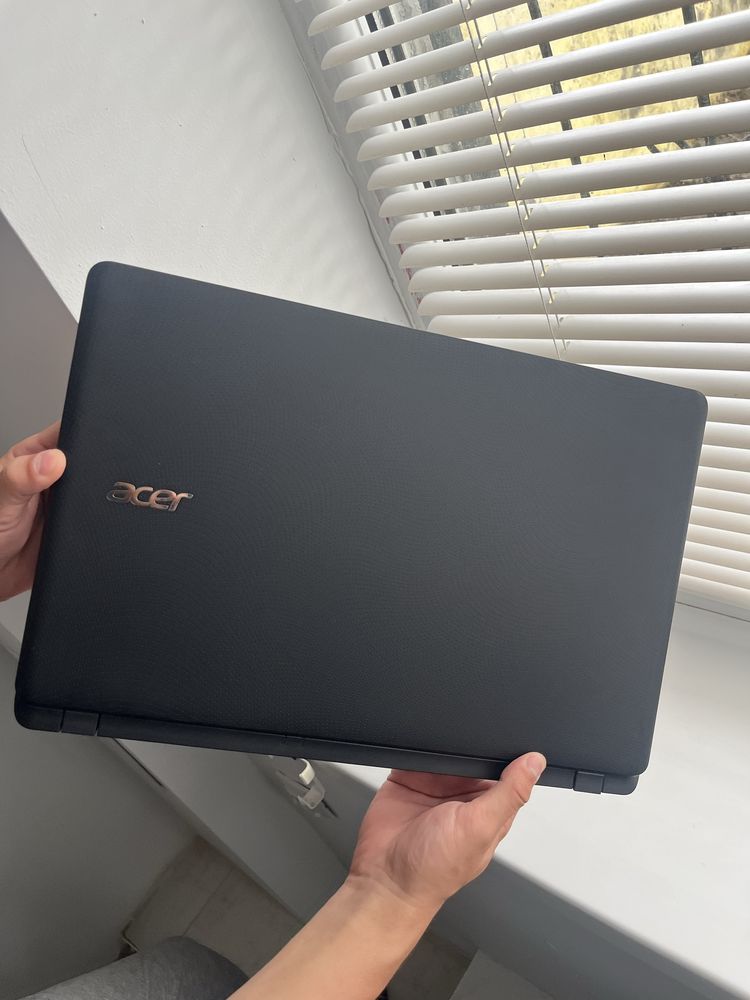 Acer с Windows 10 + зарядка и сумка