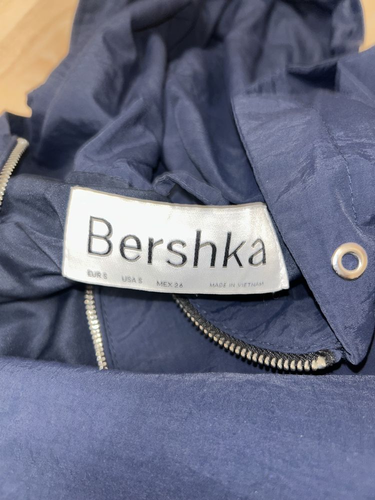 Пролетно яке от Bershka
