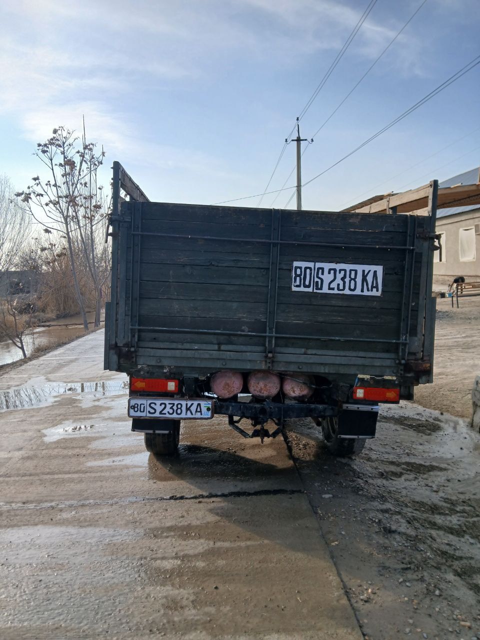 Sotiladi UAZ xizmatga yaroqli yuk tashishga tayyor