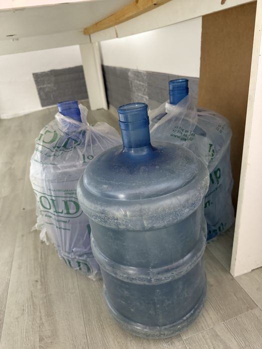 Бутылка 19 литров