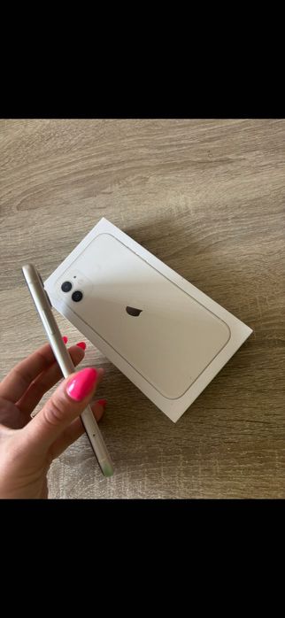 iPhone 11 ! Като нов !!!