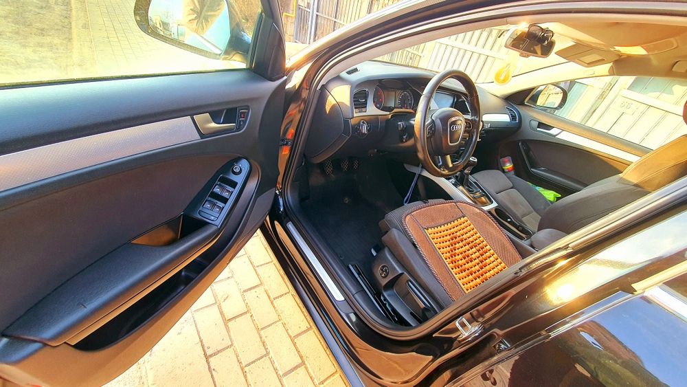 VAND AUDI A4 B8 2009