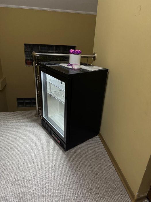 Vitrina frigorifica minibar negru produs nou