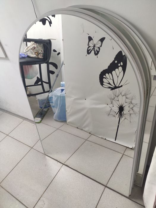 Зеркало полуовальное