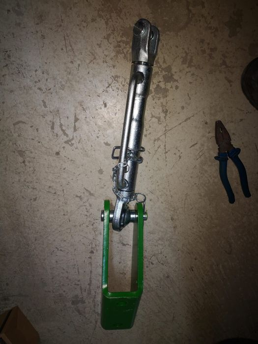 Ancora tractor john deere original preț 550 lei și suport 650 lei se o