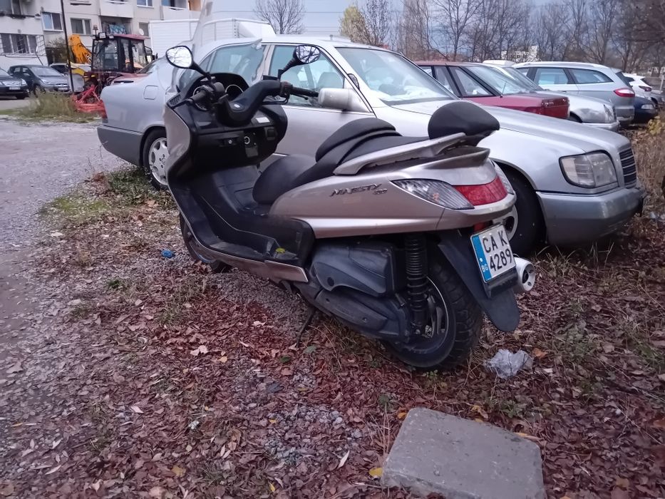 Скутер Ямаха Маджести 400