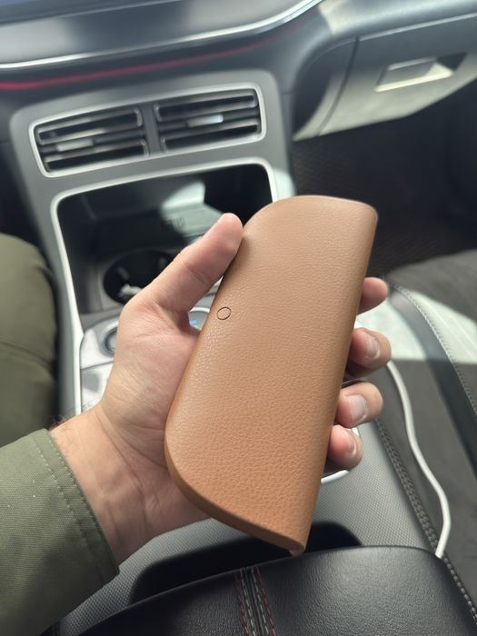 Rayban meta sotiladi