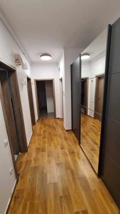 inchiriez apartament 2 camere decomandate 2 terase 2 locuri de parcare