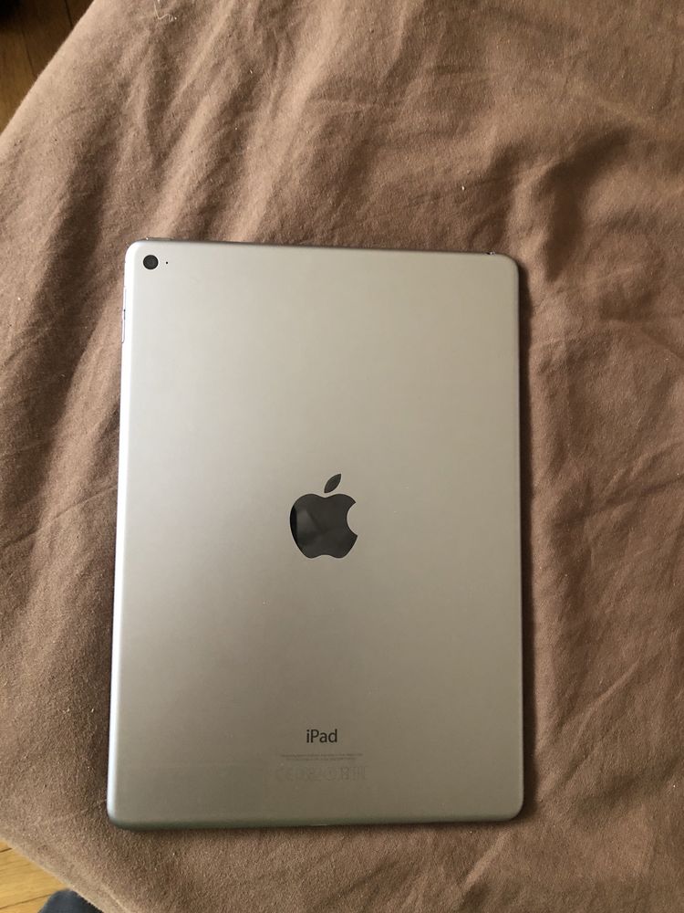 Ipad air 2 отключен като нов
