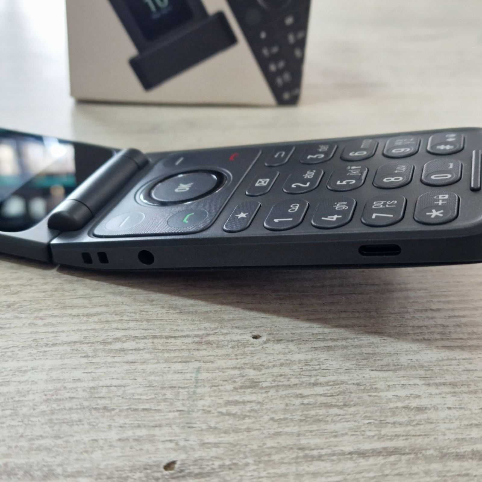 Телефон TCL onetouch 4043