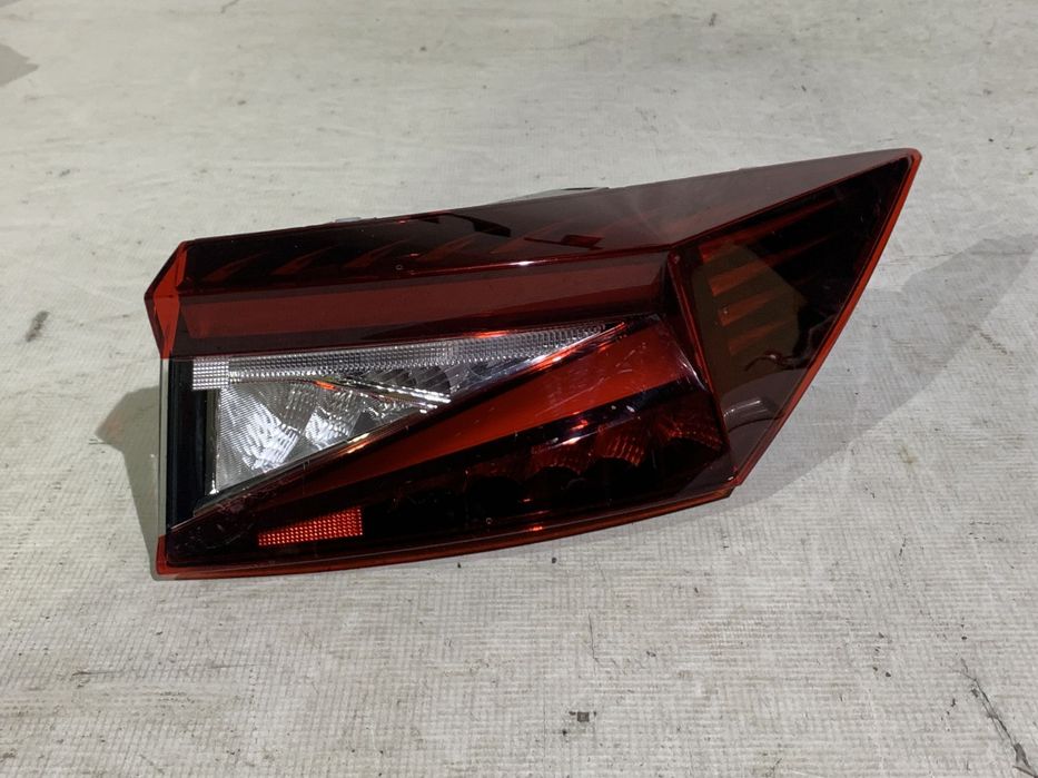 Lampa stop dreapta pe aripa, Skoda Enyaq, 2021, 2022, 2023, 2024, cod origine OE 5LA945208A.