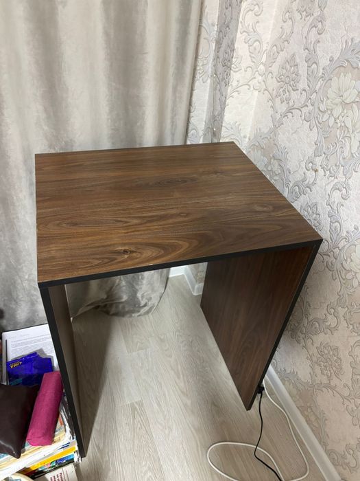 Продается парта школьная