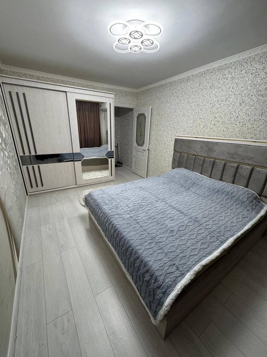 Сдаётся двух комнатная квартира