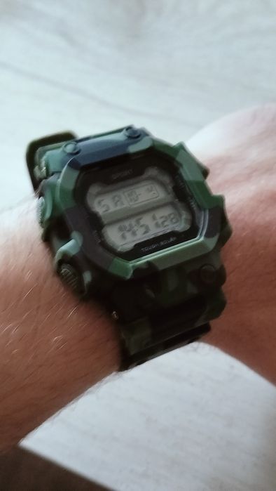 Мъжки камуфлажен часовник