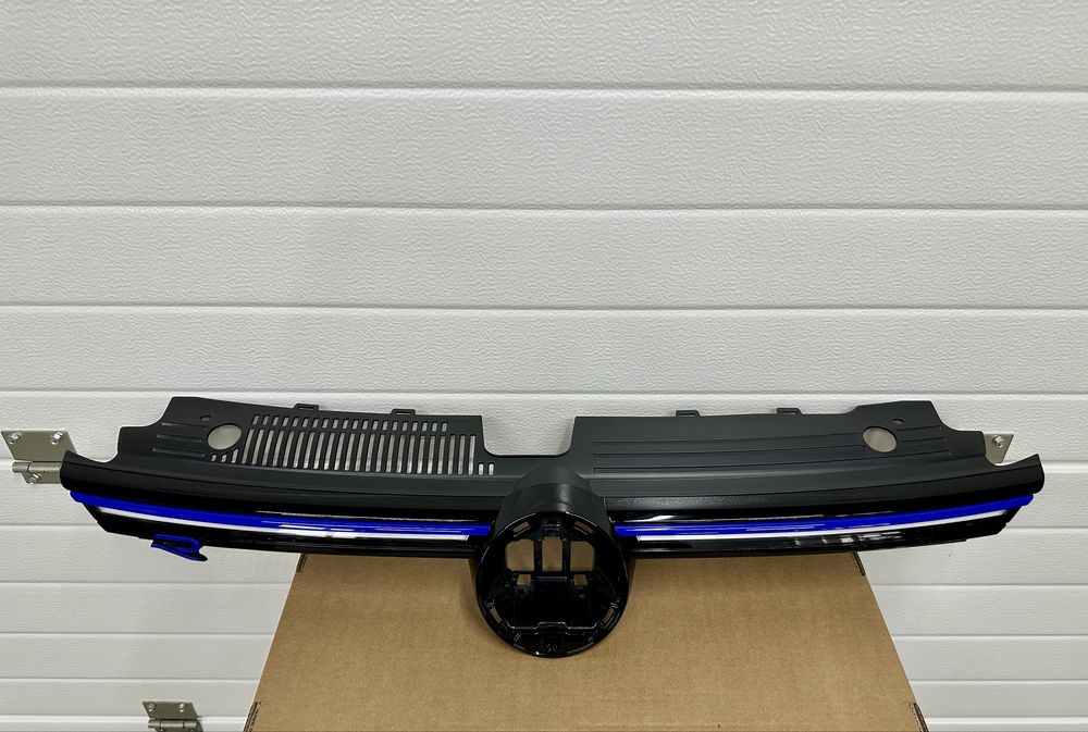 Grila LED VW Golf 8 R VIII ACC