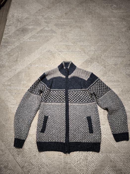 Продам мужские свитера.