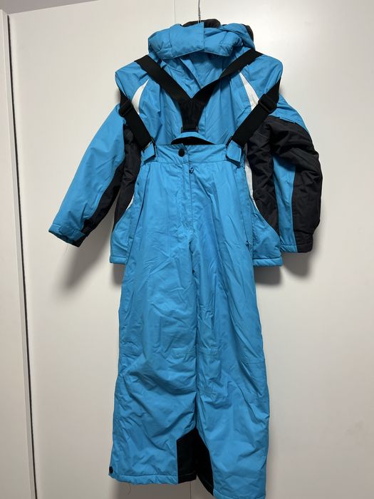 Costum ski 128/135 lei