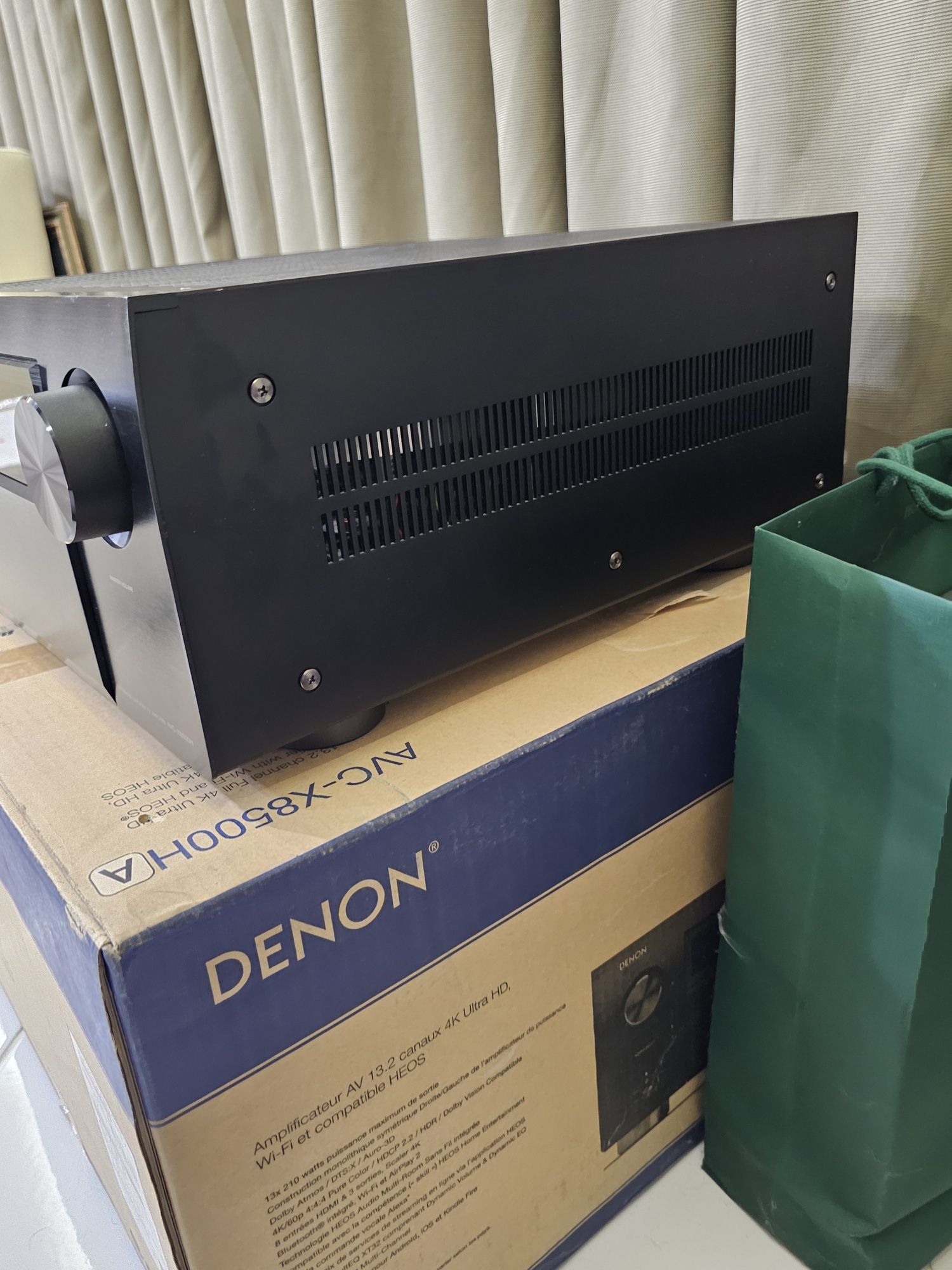 Denon AVC-X8500H, 4К, 32-bit AKM AK4490EQ DACs, Black