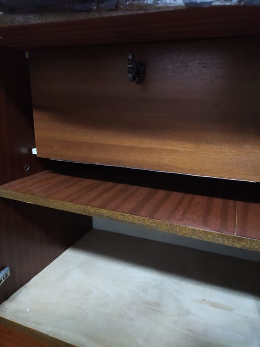 Стенка / Шкаф сотилади БУ