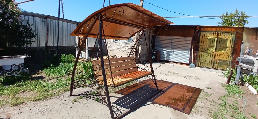 Срочно Продам садовые качели