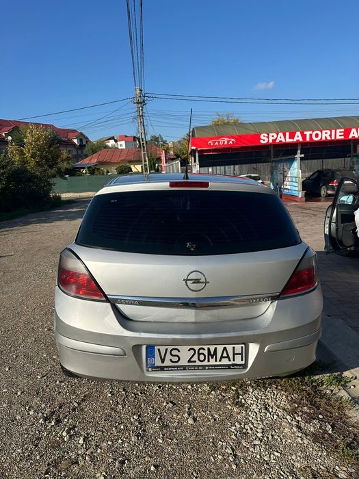 Vând Opel astra h 1.7 cdti