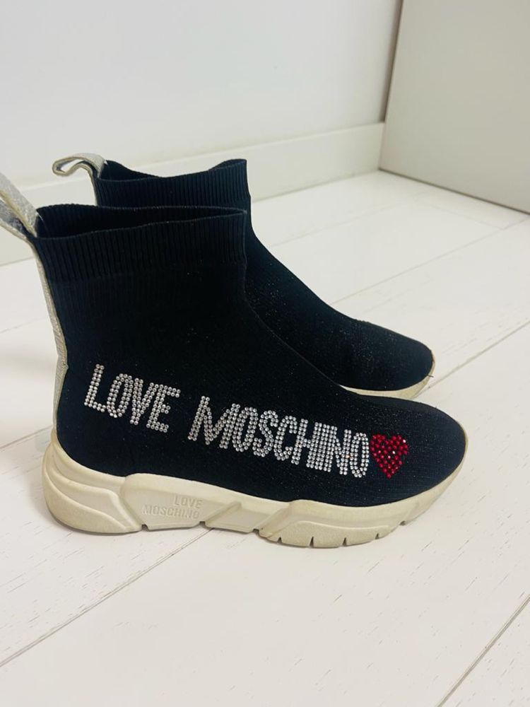 Ghete /Adidași Moschino