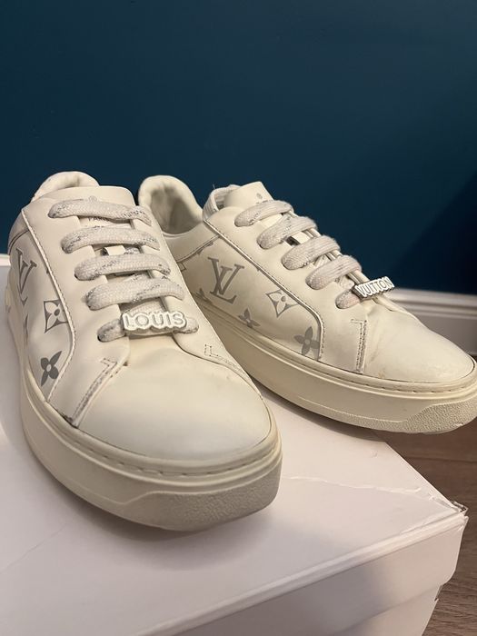 Louis Vuitton Time Out Sneakers 39