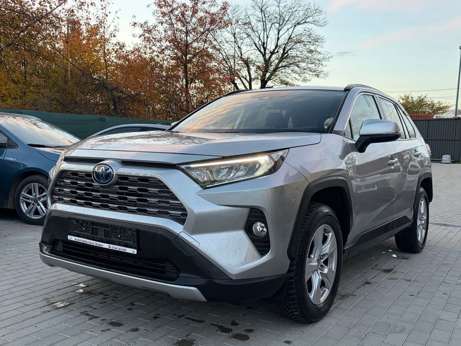 Toyota RAV4 Hybrid 4x4/Navi/Lane Assist/Distronic/Garantie/11.2021