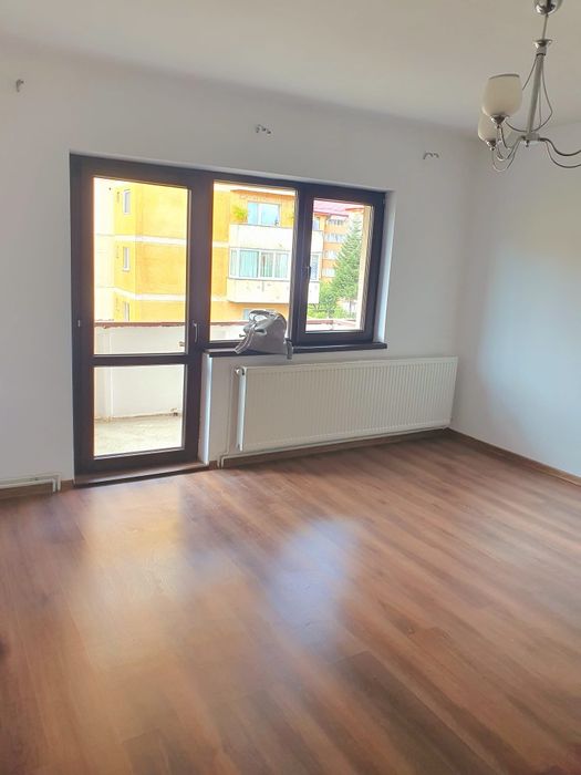 Apartament 2 camere,Racadau,parcul Trandafirilor