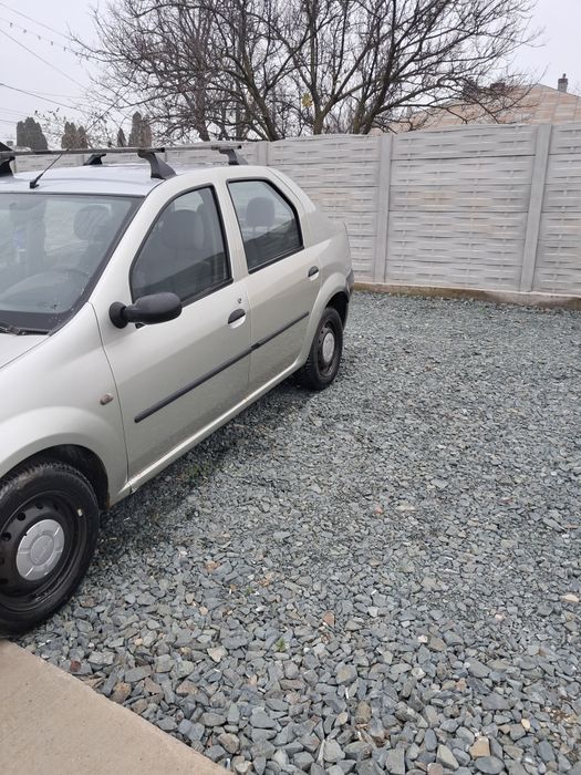 Vând Dacia Logan an 2006 1,5