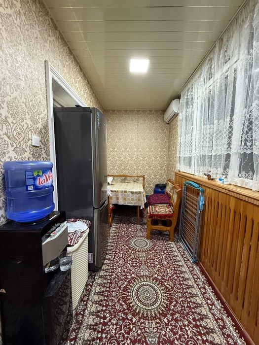 Продаётся 3х комнатная квартира  Юнусабад 8 Кирпичный дом