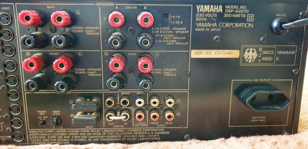 Yamaha DSP-A2070 amplificato power in stereo mode: 2 x 215W into 4Ohm