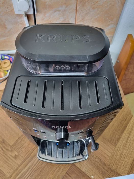 Aparat ce dafea Krups cu Boabe