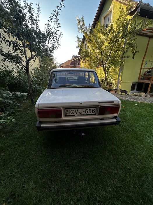 Vand Lada 2105 inmatriculat in Ungaria