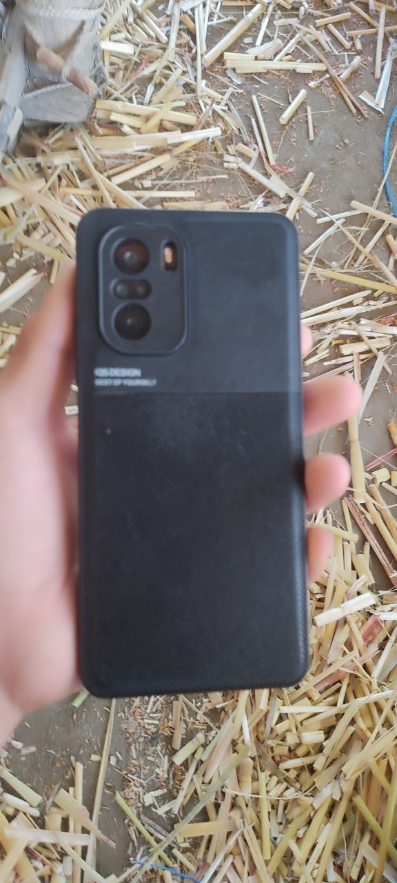 POCO F3 8+8 RAM 256 GB
