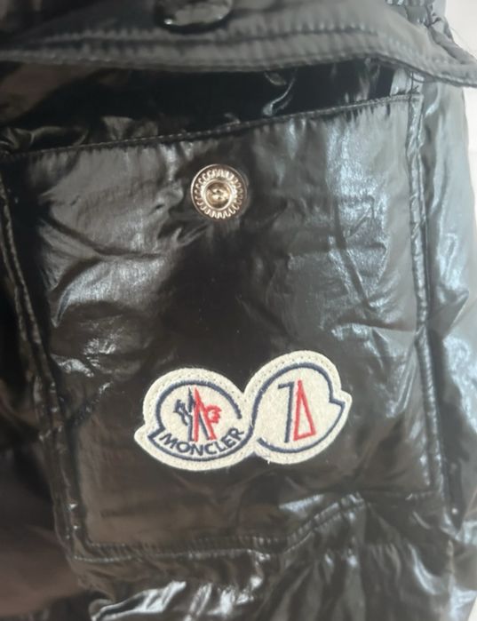 Geaca Moncler Maya marinea 4, noua, Madr in Romania