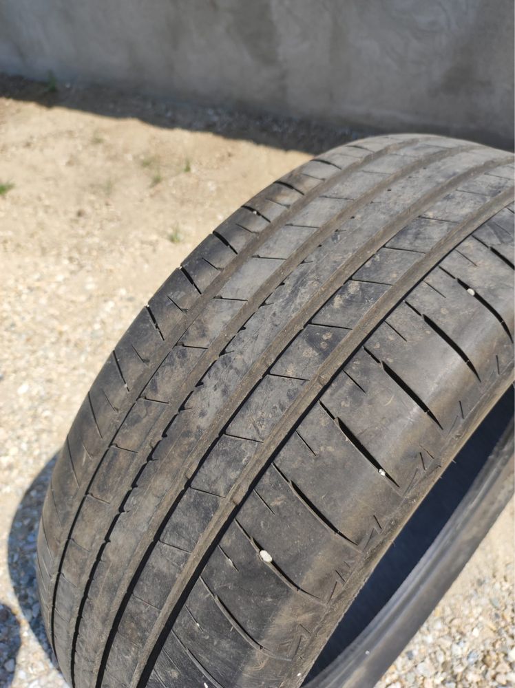 Anvelope vara BRIDGESTONE 215 55 r18